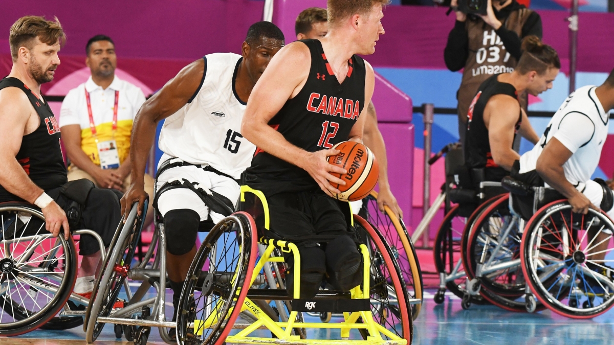 Pat Anderson in wheelchair basketball action at Lima 2019. 