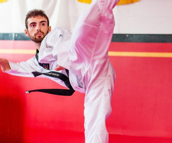 Anthony Cappello in Para taekwondo action. 