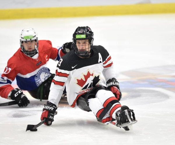 Liam Hickey in action at the 2019 World Para Ice Hockey Championships