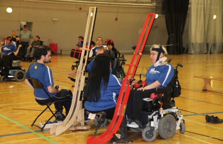 Young athletes try boccia with the Association Québécoise de sport pour paralytiques cérébraux (AQSPC)