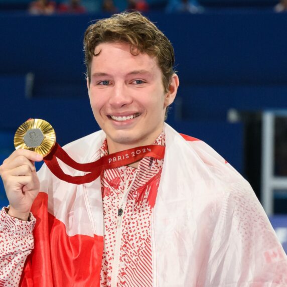 Nicholas Bennett cérémonie de médaille d'or