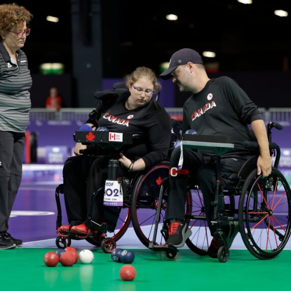 Alison Levine et Iulian Ciobanu l'équipe de boccia paires